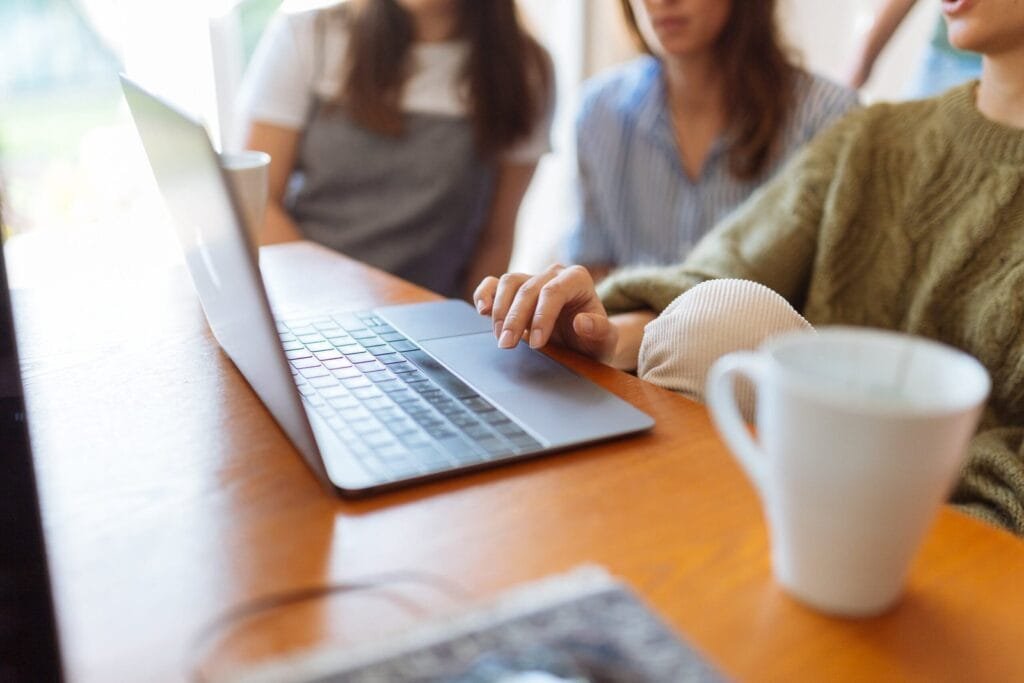 Flexible advertising adjustments